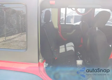 2016 Jeep Wrangler Unlimited Sport z USA, uszkodzony, nr VIN 1C4BJWDG6GL140174